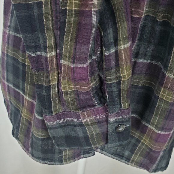 Converse Plaid Pleated Front Long Sleeve Button Down Shirt Women's Small - Picture 7 of 13